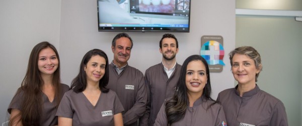 Claudia Morra Vilella, um(a) profissional credenciado(a) NewONE Orthodontics